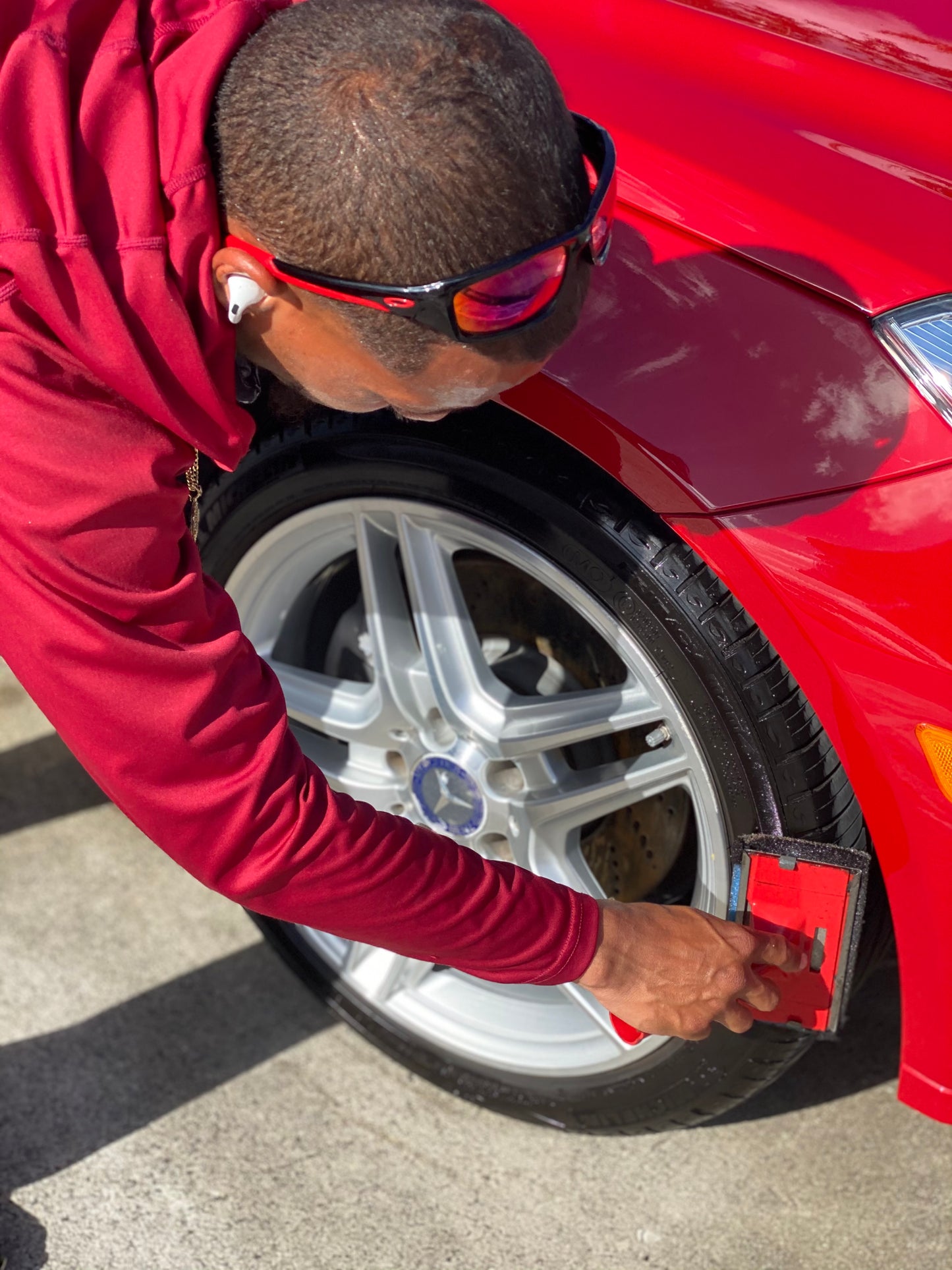 Tire Shine Handle & Refill Pad